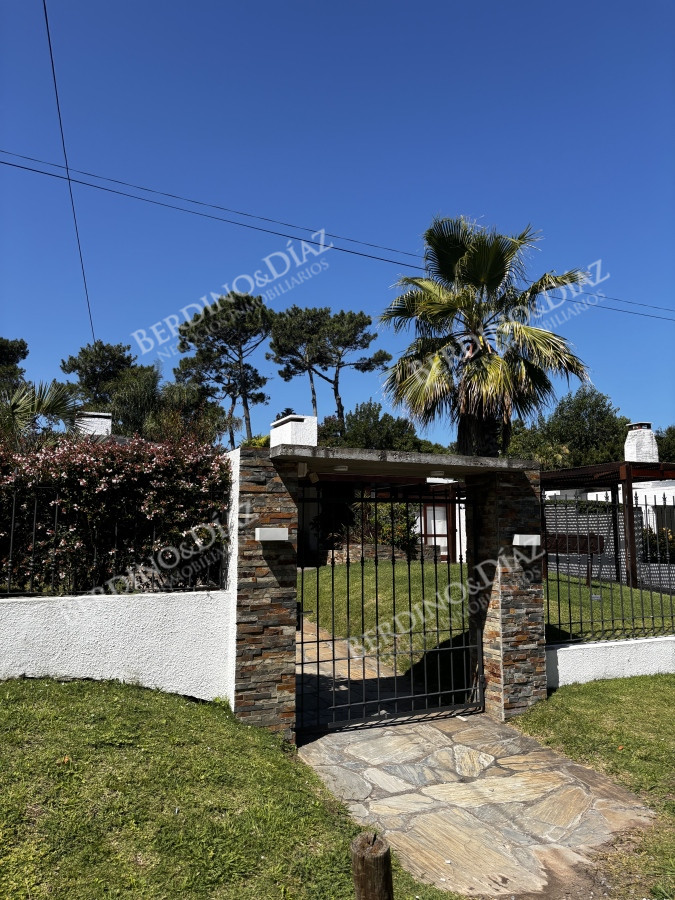 Casa ID.2658 - En venta y alquiler casa en Punta del Este 