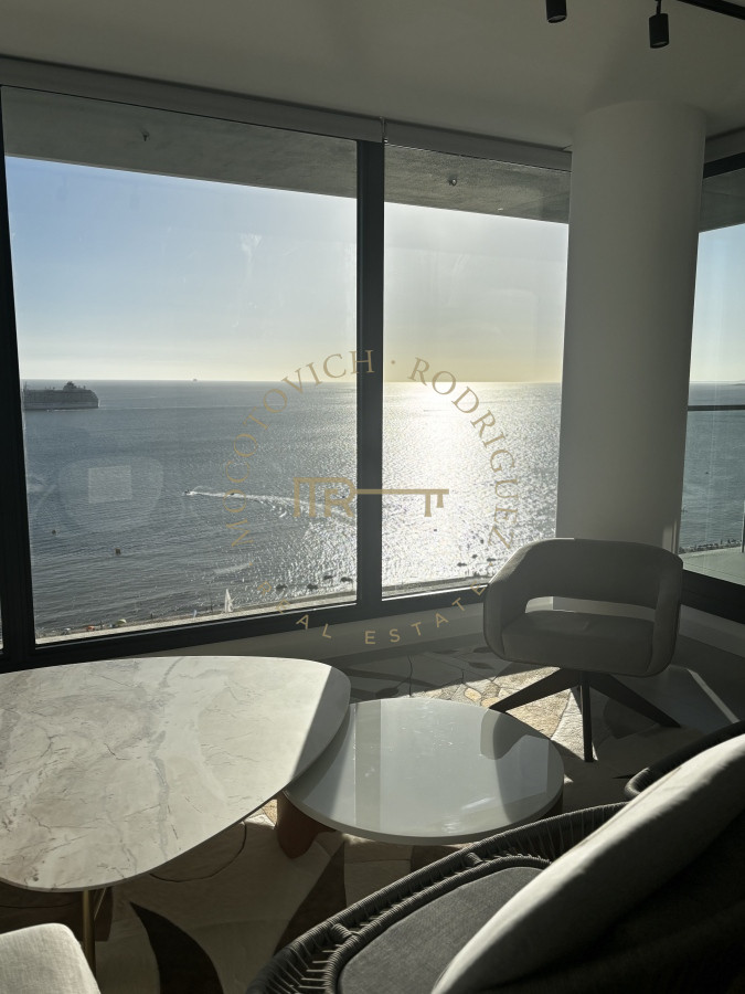 Apartamento ID.2942 - En venta departamento de 3 dormitorios Playa Mansa 