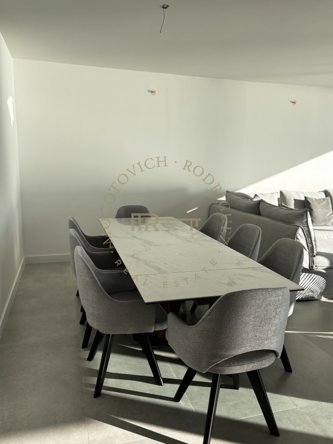 Apartamento ID.2942 - En venta departamento de 3 dormitorios Playa Mansa 