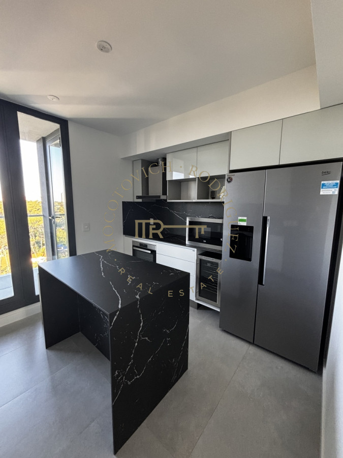 Apartamento ID.2942 - En venta departamento de 3 dormitorios Playa Mansa 