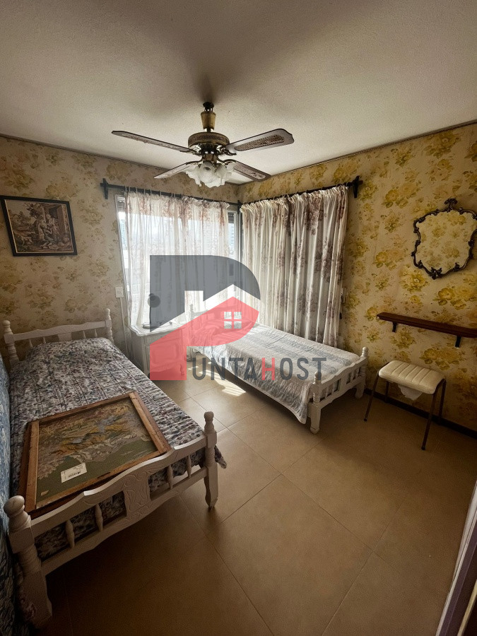 Apartamento ID.53 - En venta y alquiler  apartamento de 3 dormitorios, playa Mansa 