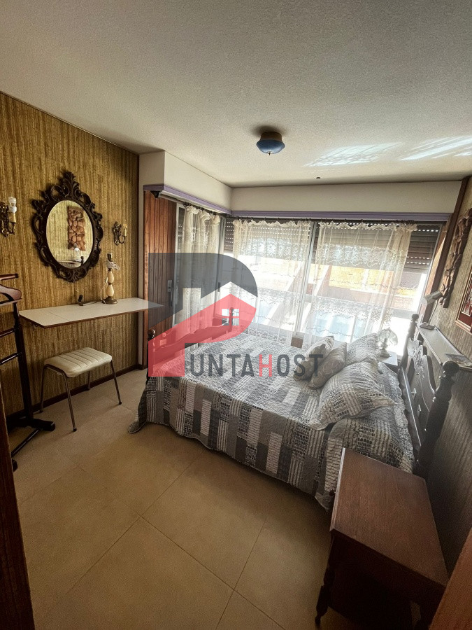 Apartamento ID.53 - En venta y alquiler  apartamento de 3 dormitorios, playa Mansa 