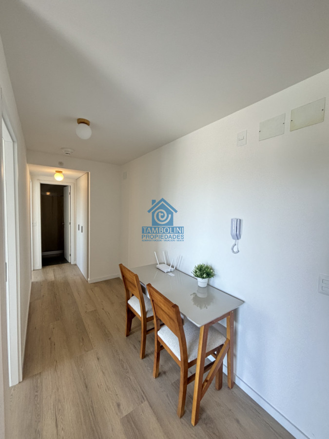 Apartamento ID.979 - En alquiler anual departamento de 2 dormitorios y 1 baño Punta del Este 