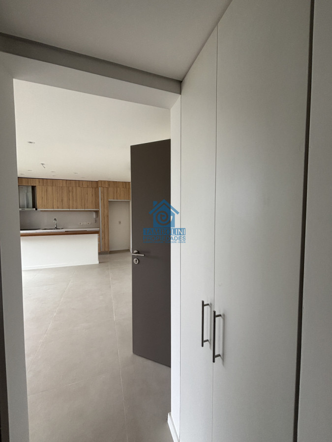 Apartamento ID.1031 - Departamento en venta y alquiler anual Punta del Este 