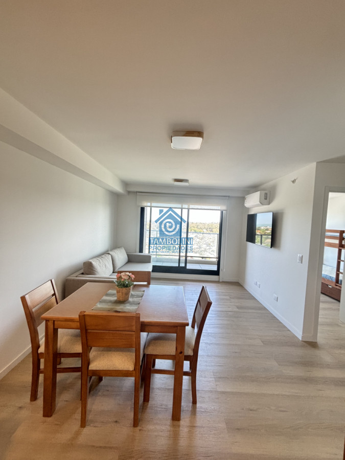 Apartamento ID.979 - En alquiler anual departamento de 2 dormitorios y 1 baño Punta del Este 