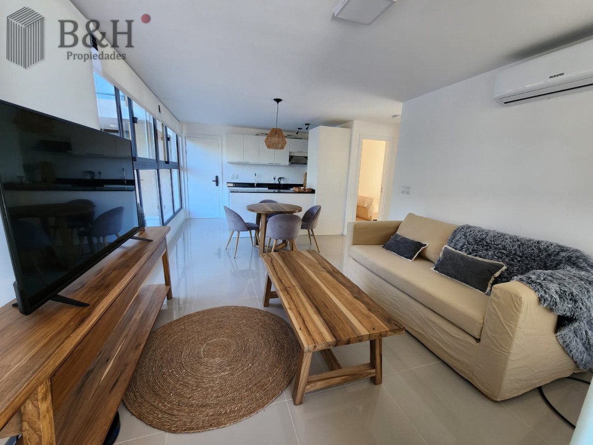 En alquiler anual  apartamento de 2 dormitorios a estrenar Roosevelt 