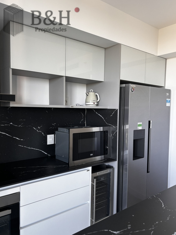 Apartamento ID.5424 - En venta departamento de 3 dormitorios Playa Mansa 