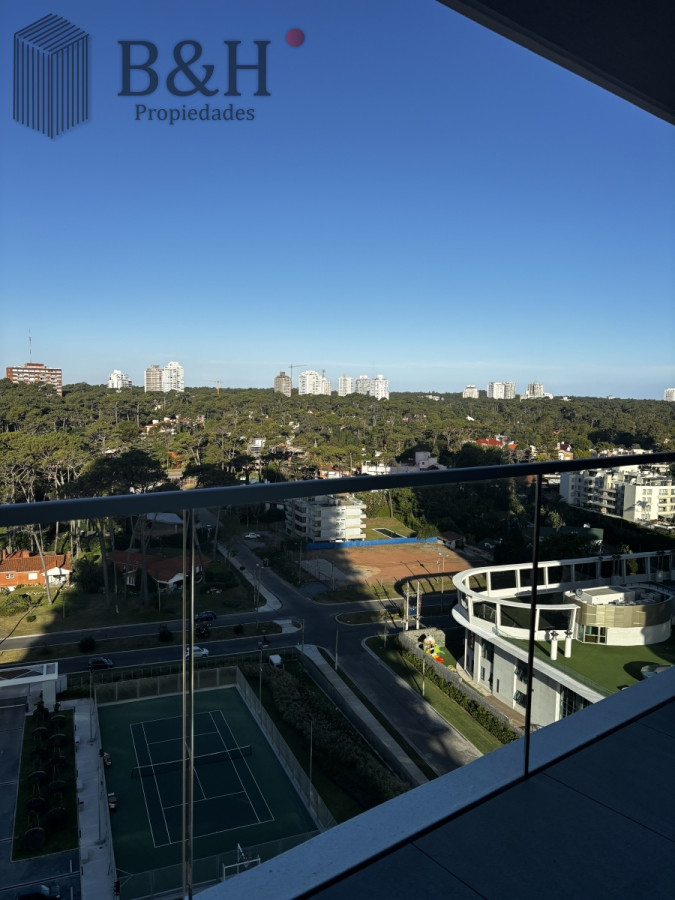 Apartamento ID.5424 - En venta departamento de 3 dormitorios Playa Mansa 