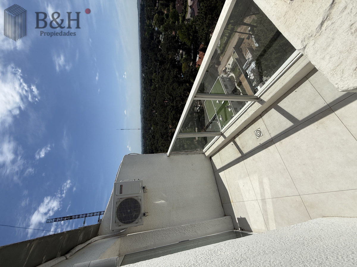 Apartamento ID.6731 - En venta y Alquiler departamento de 3 dormitorios punta del Este 