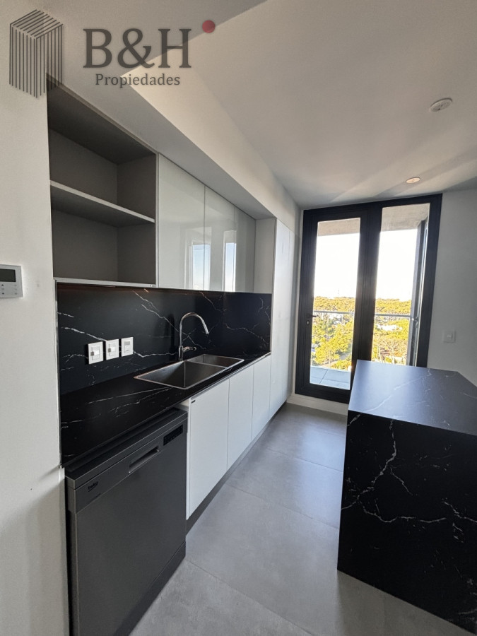 Apartamento ID.5424 - En venta departamento de 3 dormitorios Playa Mansa 