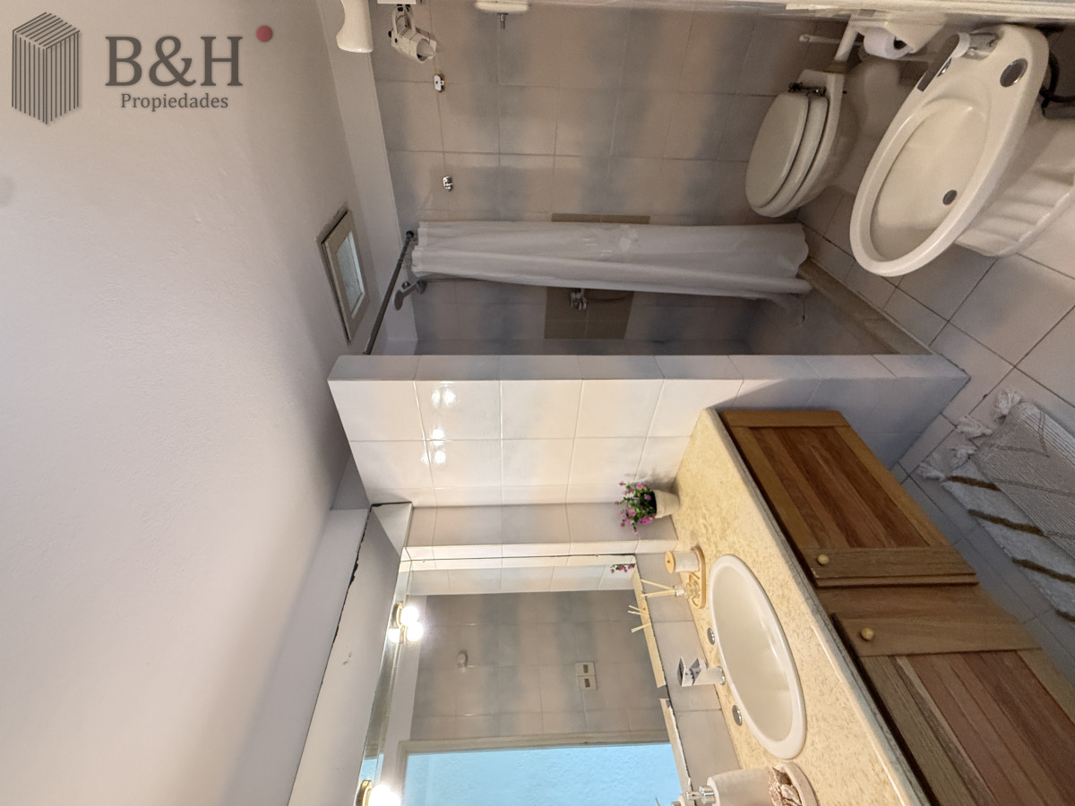 Apartamento ID.6731 - En venta y Alquiler departamento de 3 dormitorios punta del Este 