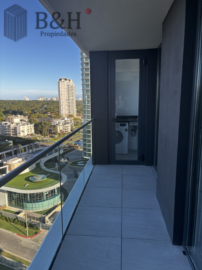 Apartamento ID.5424 - En venta departamento de 3 dormitorios Playa Mansa 