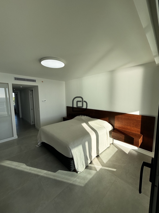 Apartamento ID.1802 - Venta 3 dormitorios en frente al mar