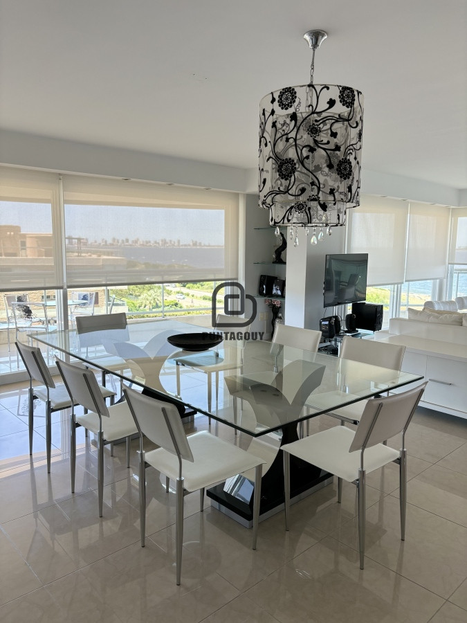 Apartamento ID.1749 - Alquiler 3 dormitorios más dependencia de servicio 