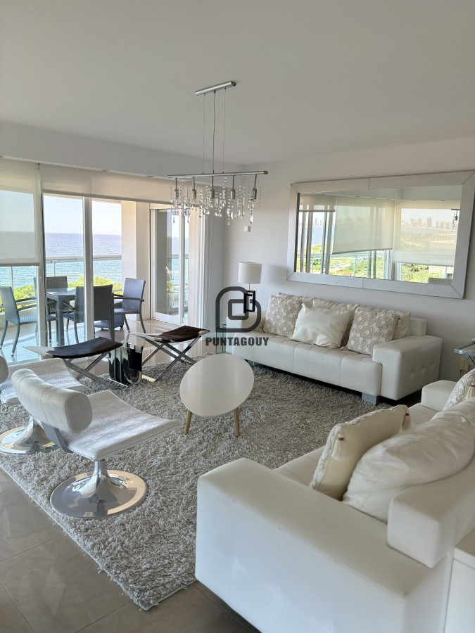Apartamento ID.1749 - Alquiler 3 dormitorios más dependencia de servicio 