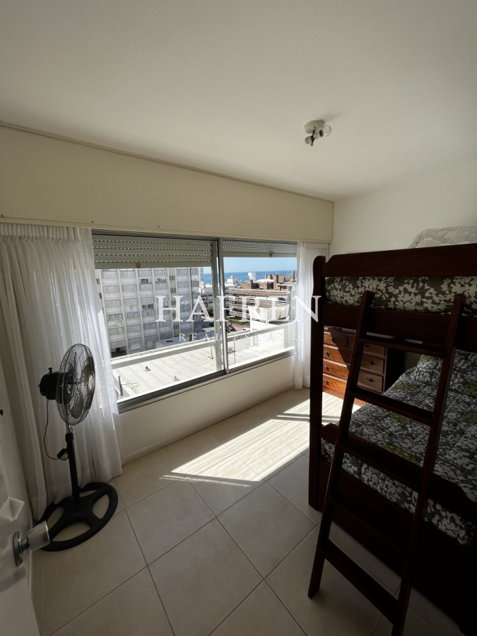 Apartamento ID.179 - En venta y alquiler apartamento de 2 dormitorios Península Punta del Este 