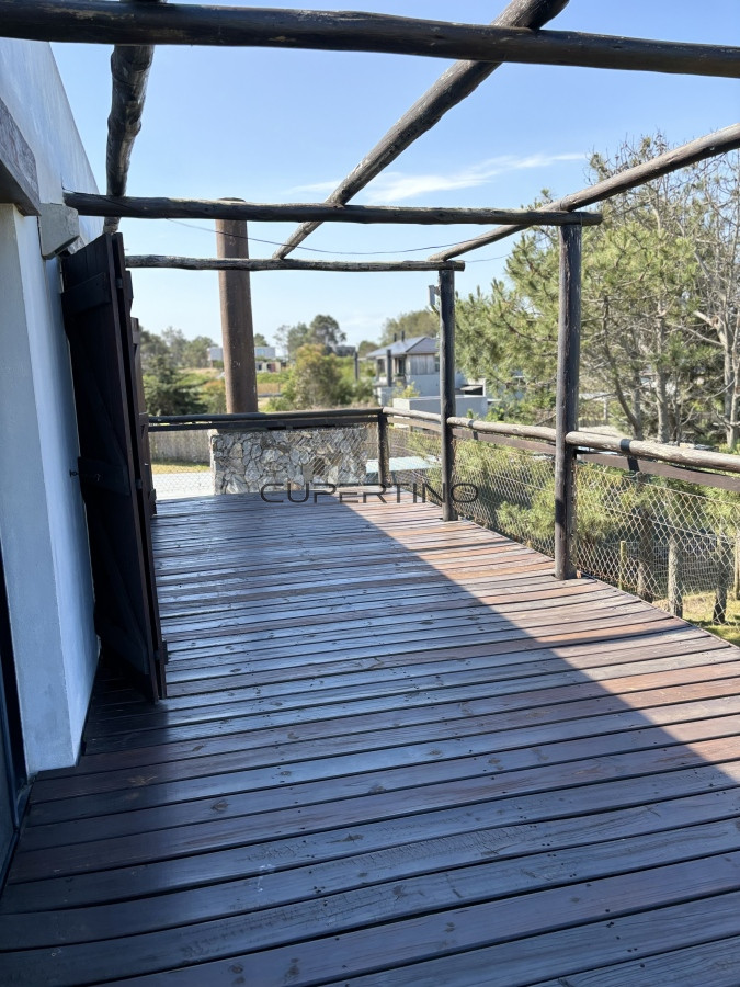 Casa ID.3776 - Casa en venta y alquiler anual de 4 dormitorios José Ignacio Punta del Este 