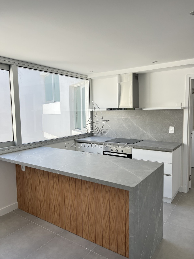 Apartamento ID.406 - En venta y alquiler apartamento de 3 suite y dependencia Punta del Este 