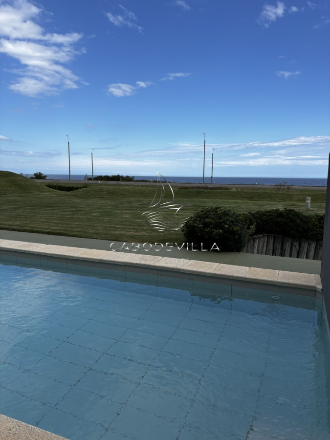 Apartamento ID.520 - En venta exclusiva unidad en Playa Brava