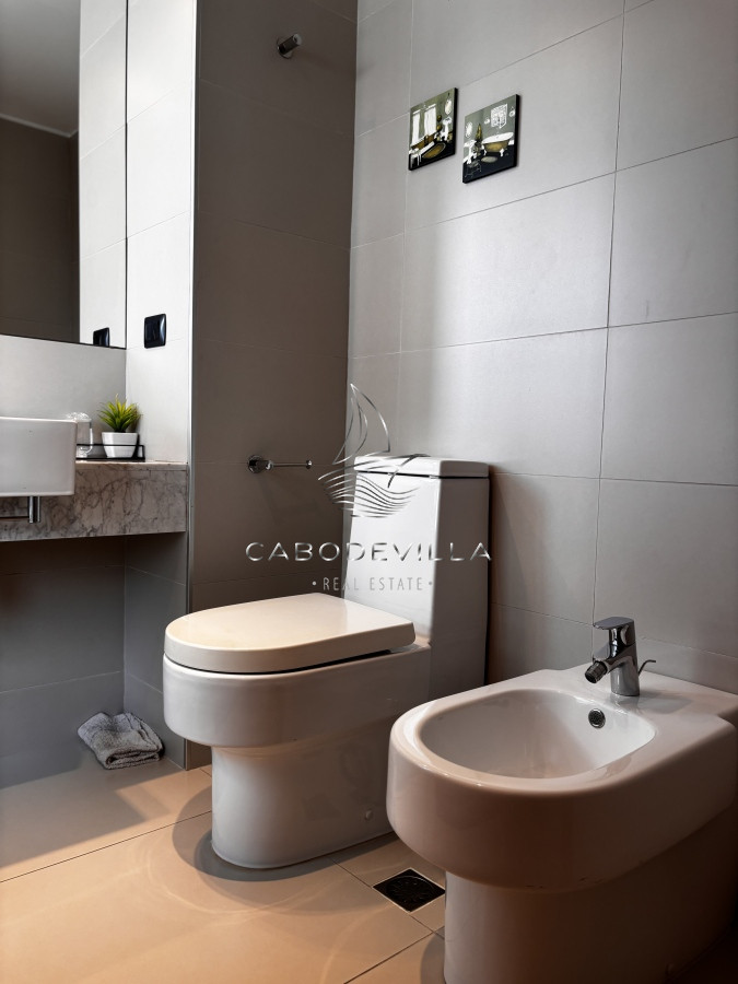 Apartamento ID.520 - En venta exclusiva unidad en Playa Brava