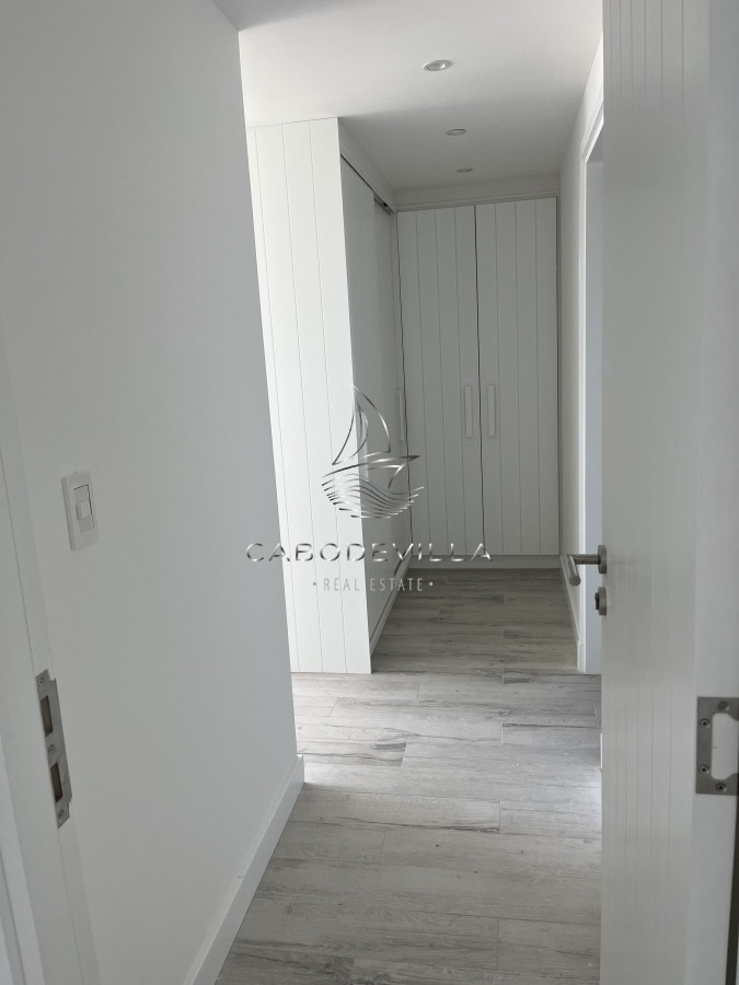 Apartamento ID.406 - En venta y alquiler apartamento de 3 suite y dependencia Punta del Este 