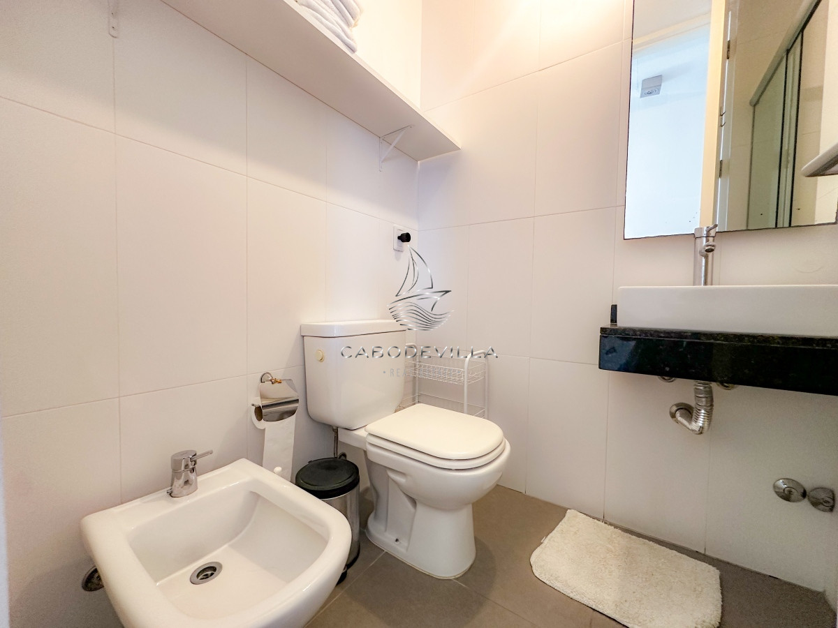 Apartamento ID.607 - Duplex en venta, con parrillero y vista al mar en Manantiales