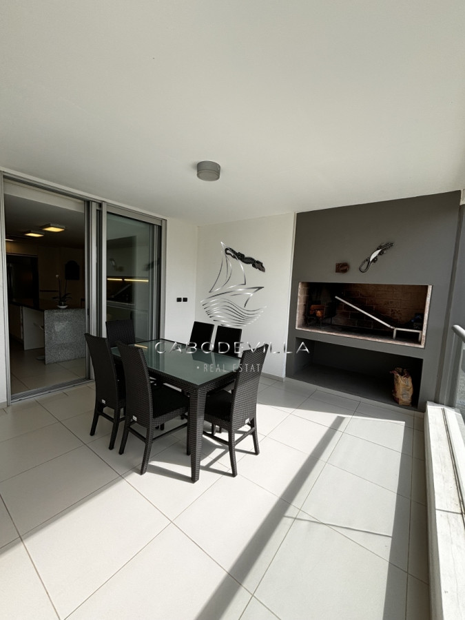 Apartamento ID.520 - En venta exclusiva unidad en Playa Brava