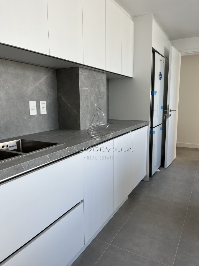 Apartamento ID.406 - En venta y alquiler apartamento de 3 suite y dependencia Punta del Este 