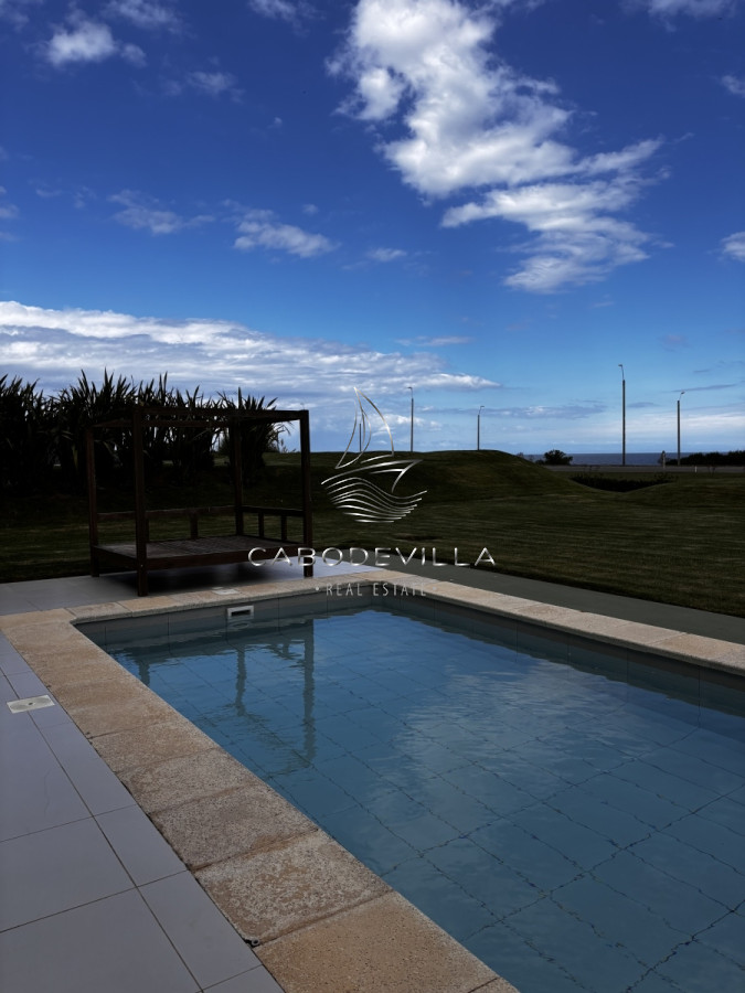 Apartamento ID.520 - En venta exclusiva unidad en Playa Brava