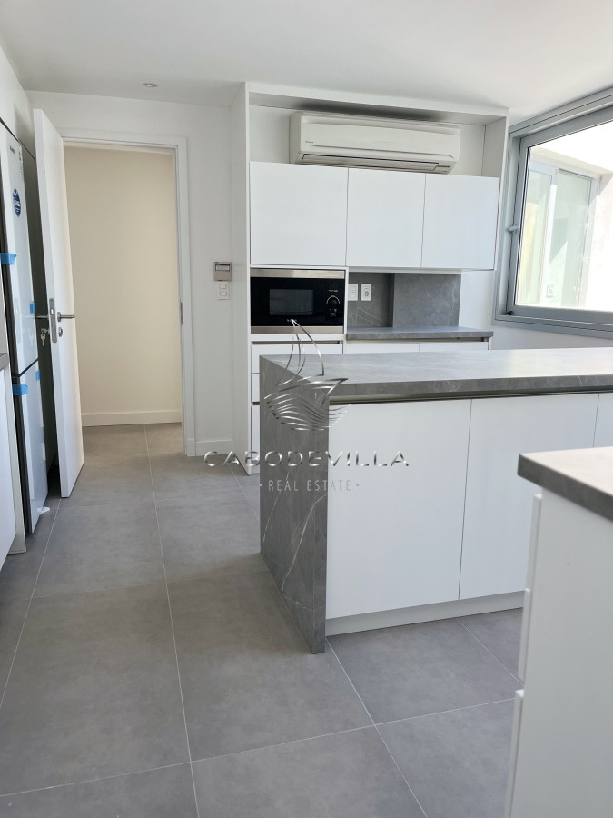 Apartamento ID.406 - En venta y alquiler apartamento de 3 suite y dependencia Punta del Este 