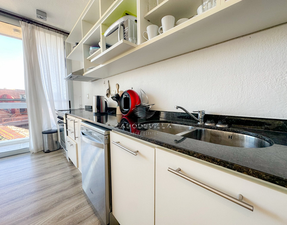 Apartamento ID.607 - Duplex en venta, con parrillero y vista al mar en Manantiales