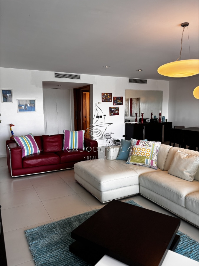 Apartamento ID.520 - En venta exclusiva unidad en Playa Brava
