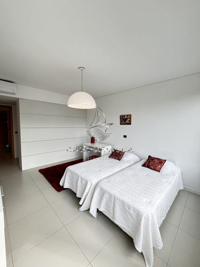 Apartamento ID.520 - En venta exclusiva unidad en Playa Brava