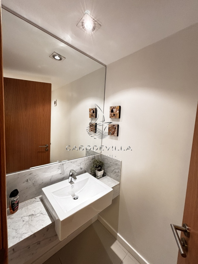 Apartamento ID.520 - En venta exclusiva unidad en Playa Brava