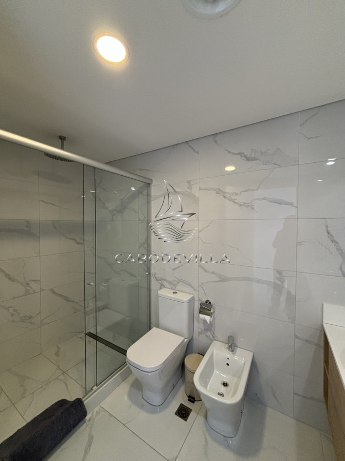 Apartamento ID.650 - En venta y alquiler anual departamento de 3 suites primera linea