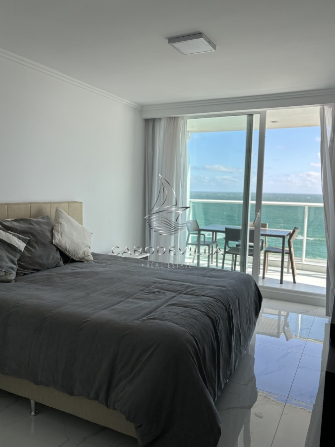 Apartamento ID.650 - En venta y alquiler anual departamento de 3 suites primera linea