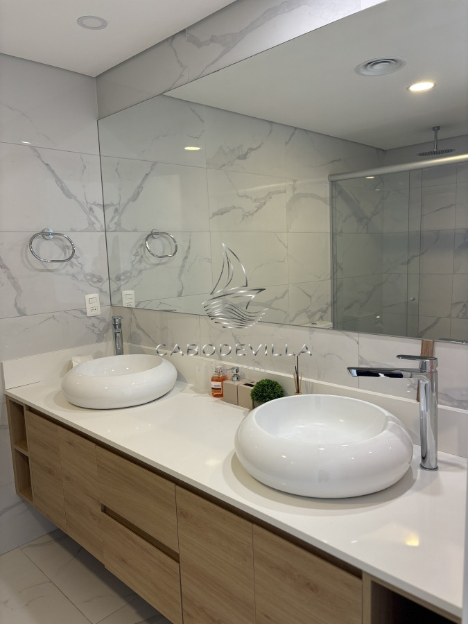 Apartamento ID.650 - En venta y alquiler anual departamento de 3 suites primera linea