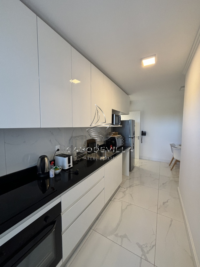 Apartamento ID.650 - En venta y alquiler anual departamento de 3 suites primera linea