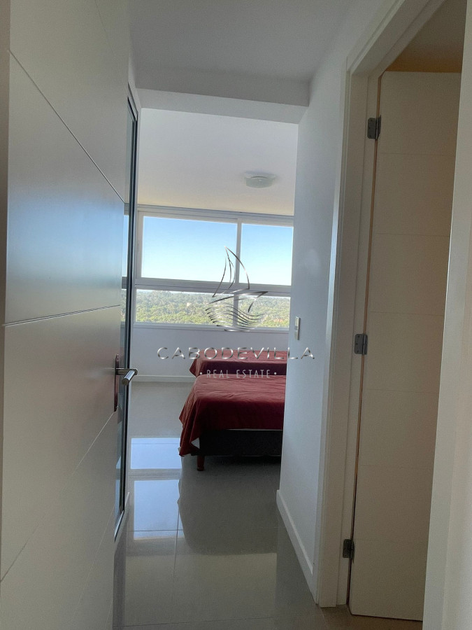 Apartamento ID.198 - Departamento de 3 dormitorios más dependencia Roosevelt Punta del Este 