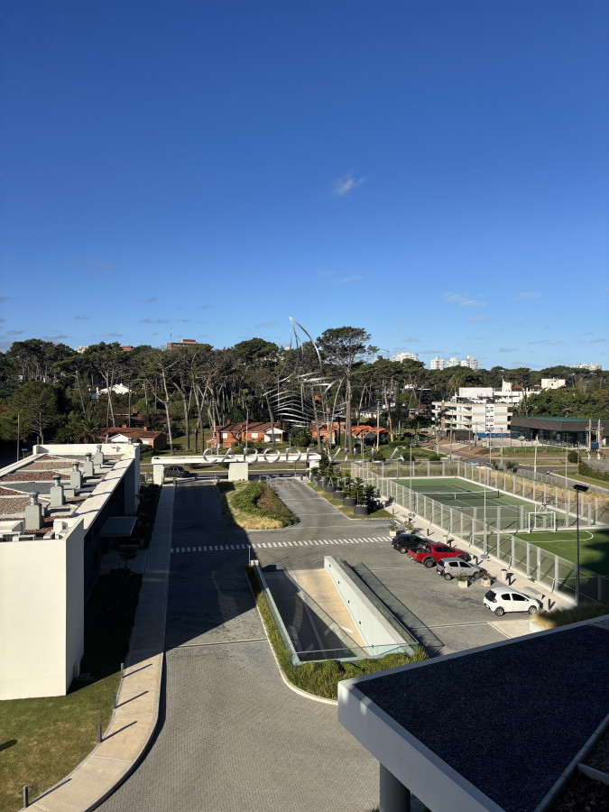 Apartamento ID.727 - Alquiler anual departamento de 3 dormitorios en suite Punta del Este 