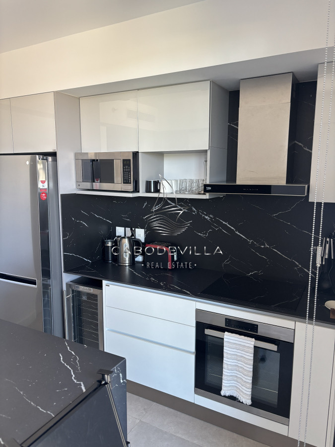 Apartamento ID.727 - Alquiler anual departamento de 3 dormitorios en suite Punta del Este 