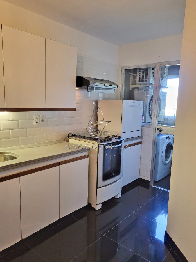Apartamento ID.153 - En alquiler apartamento de 2 dormitorios y 2 baños Roosevelt Punta del Este 