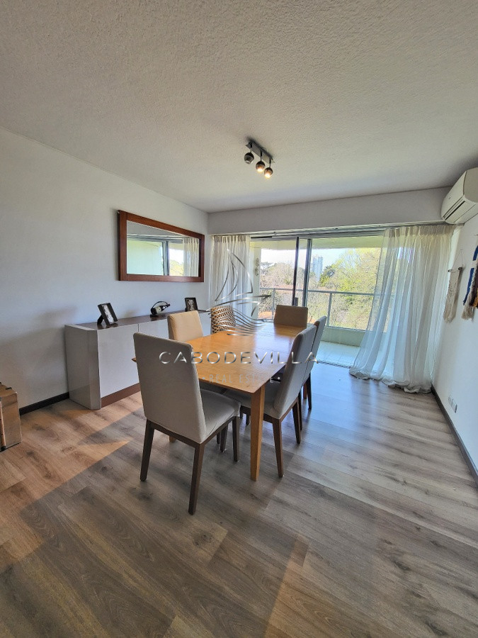 Apartamento ID.153 - En alquiler apartamento de 2 dormitorios y 2 baños Roosevelt Punta del Este 