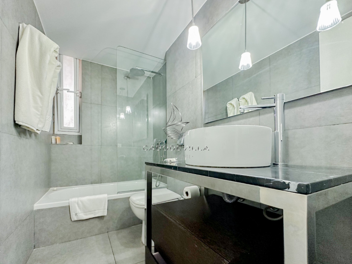 Apartamento ID.524 - Venta de apartamento de dos dormitorios en Torre YOO Punta.