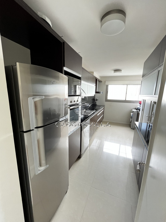Apartamento ID.202 - En alquiler apartamento de 2 dormitorios 2 baños en parada 1 de Playa Brava 