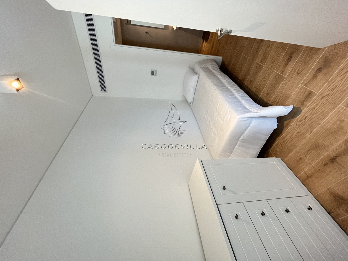 Apartamento ID.272 - En venta apartamento de 3 dormitorios mas dependencia 