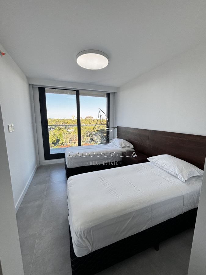 Apartamento ID.446 - En venta departamento de 3 dormitorios Playa Mansa 
