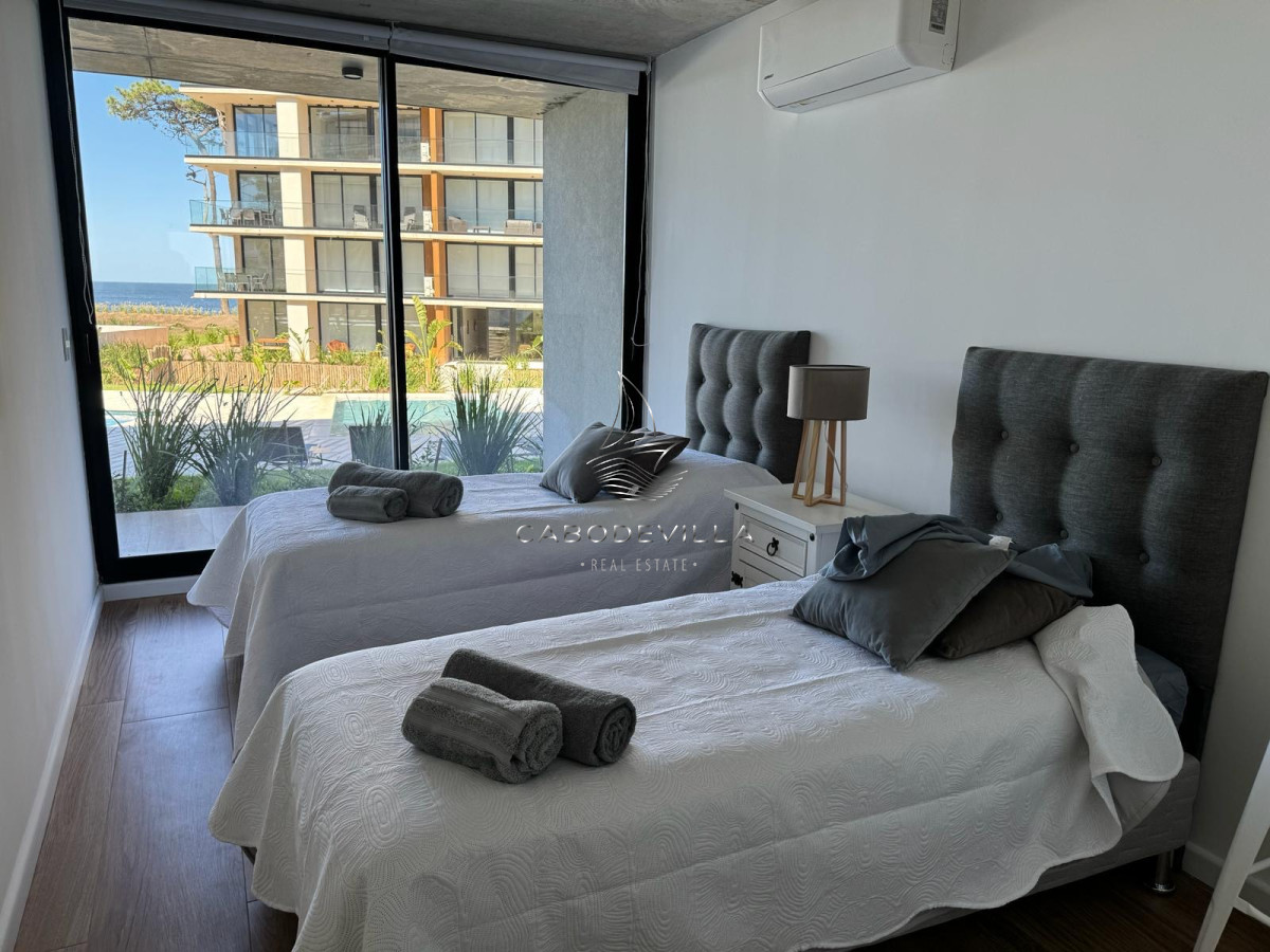 Apartamento ID.670 - Alquiler anual apartamento de 2 dormitorios y 2 baños Punta del Este 