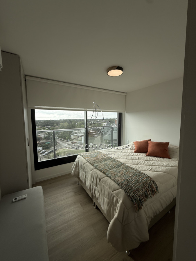 Apartamento ID.682 - En alquiler anual departamento de 2 dormitorios y 1 baño Punta del Este 