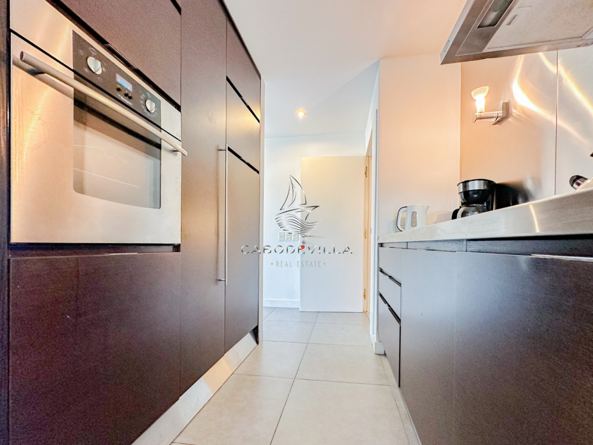 Apartamento ID.524 - Venta de apartamento de dos dormitorios en Torre YOO Punta.